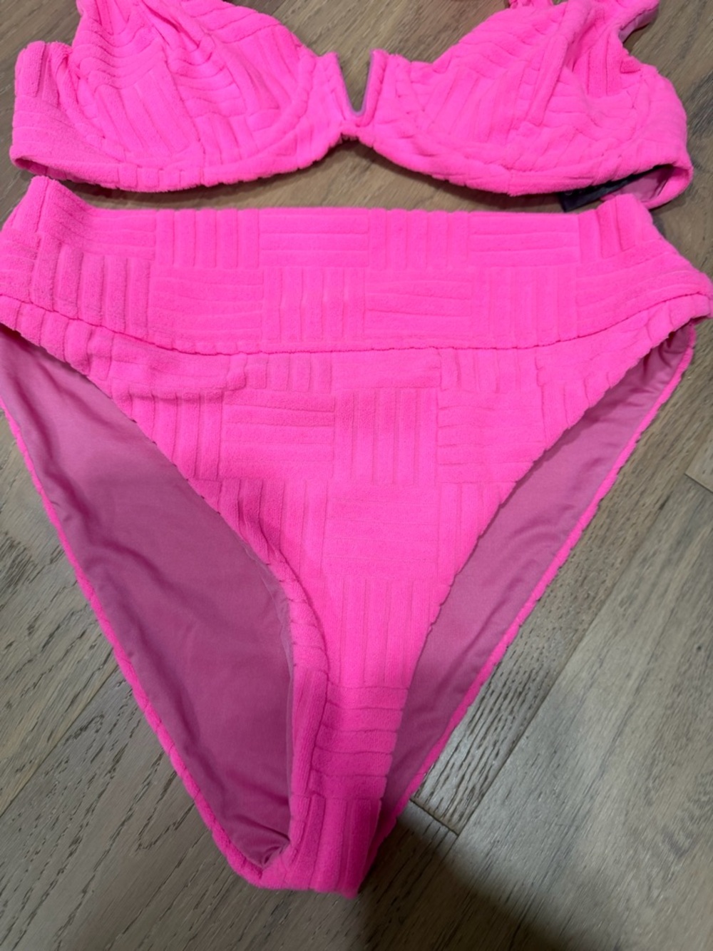 Beach Riot Bright Pink Bikini Top and Bottom Set M